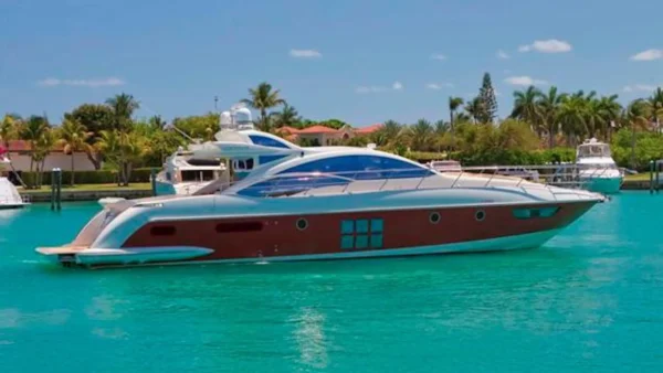 Miami Glam Experience Yacht 62