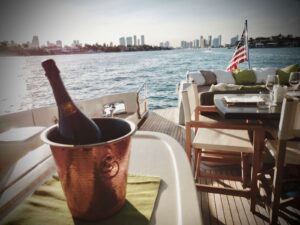 Miami Glam Experience Yacht 86